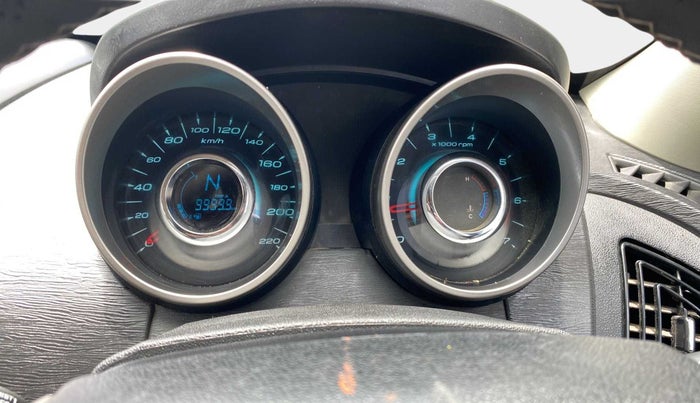2018 Mahindra XUV500 W7, Diesel, Manual, 46,176 km, Odometer Image