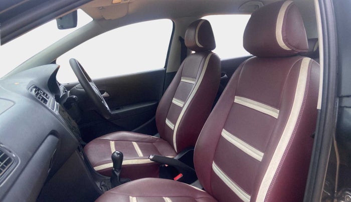 2016 Volkswagen Polo COMFORTLINE 1.2L, Petrol, Manual, 81,045 km, Right Side Front Door Cabin