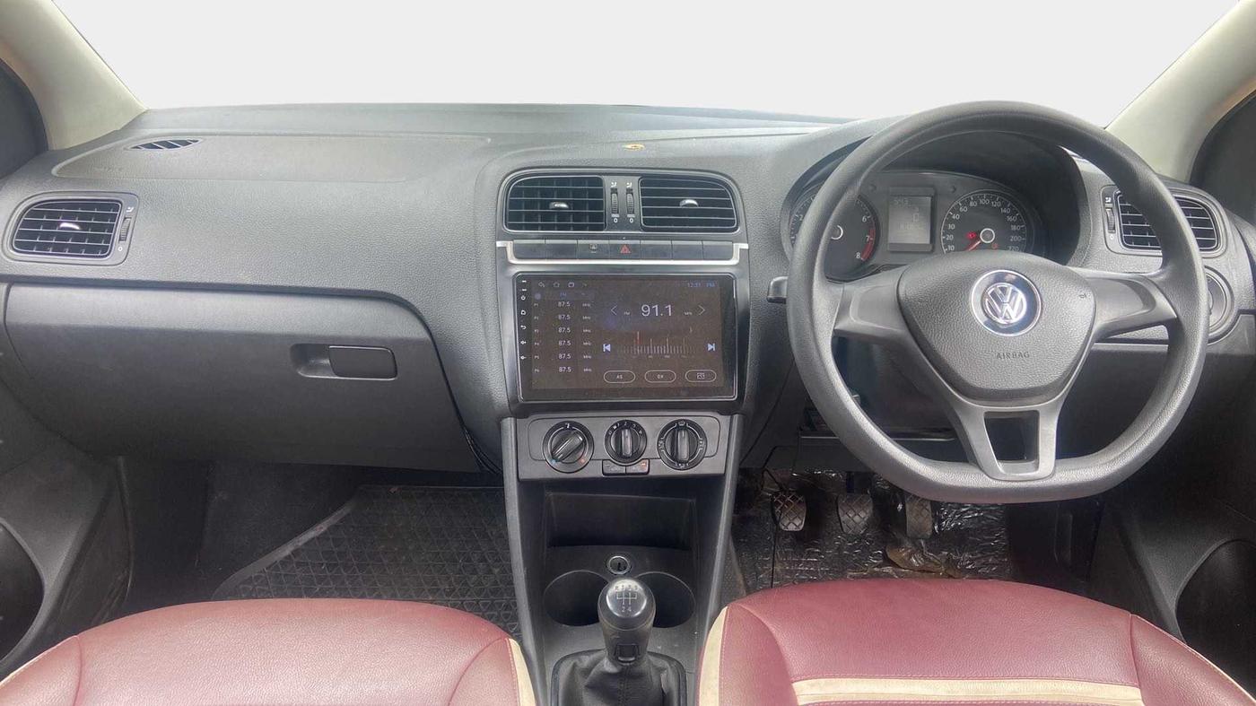 2016 Volkswagen Polo COMFORTLINE 1.2L, Petrol, Manual, 81,045 km, Dashboard