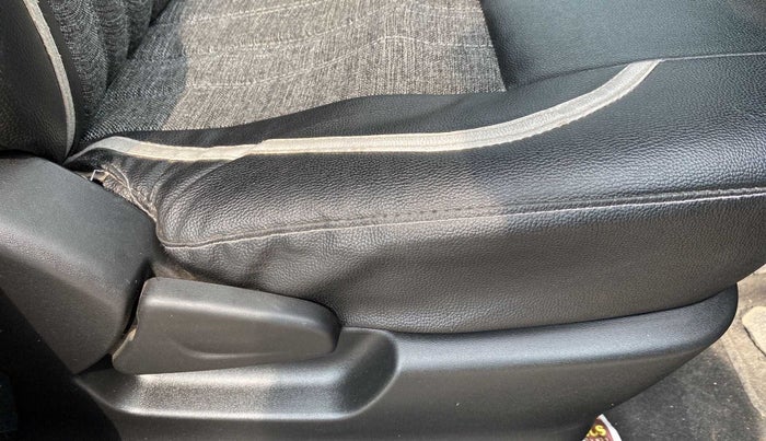 2019 Datsun Redi Go T (O), Petrol, Manual, 55,380 km, Driver Side Adjustment Panel