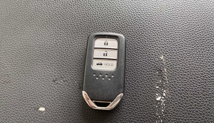 2021 Honda City 1.5L I-VTEC ZX, Petrol, Manual, 38,502 km, Key Close Up