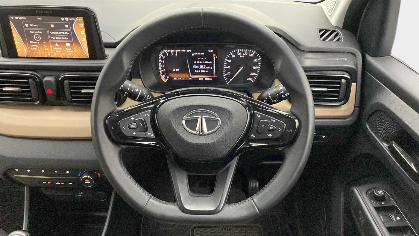 2022 Tata PUNCH CREATIVE  1.2 RTN DUAL TONE, Petrol, Manual, 7,337 km, Steering Wheel Close Up