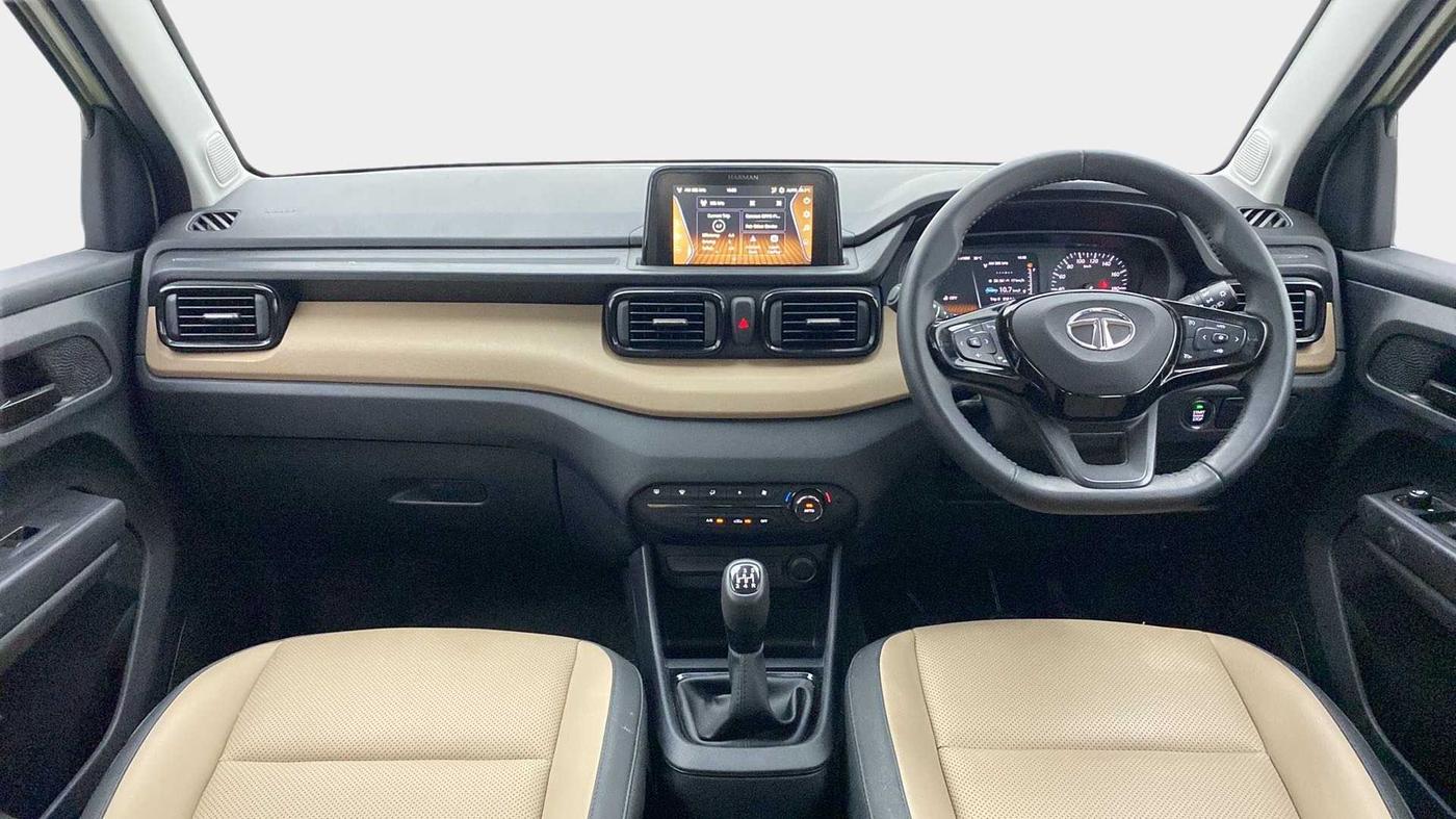 2022 Tata PUNCH CREATIVE  1.2 RTN DUAL TONE, Petrol, Manual, 7,337 km, Dashboard