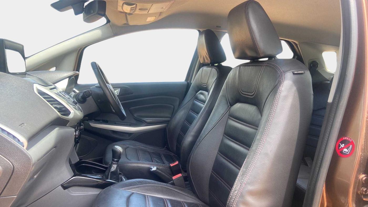 2016 Ford Ecosport TITANIUM+ 1.5L DIESEL, Diesel, Manual, 98,681 km, Right Side Front Door Cabin