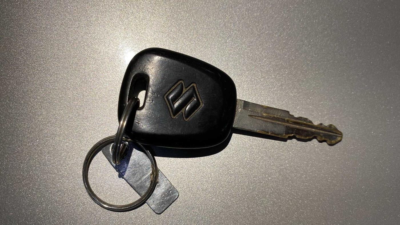 2017 Maruti Alto 800 LXI, Petrol, Manual, 97,424 km, Key Close Up