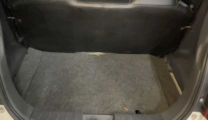 2017 Maruti Alto 800 LXI, Petrol, Manual, 97,424 km, Boot Inside