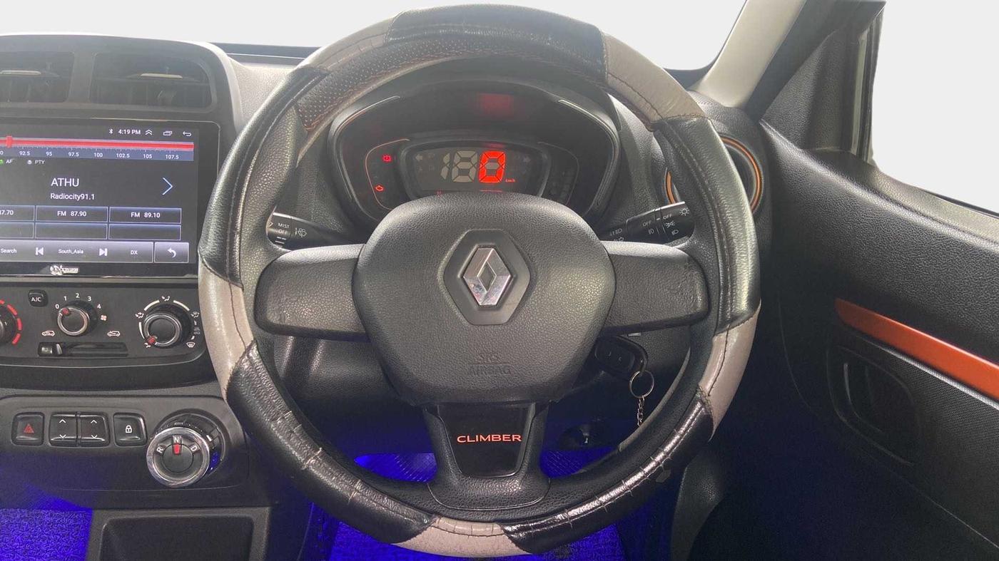 2017 Renault Kwid CLIMBER 1.0 AMT, Petrol, Automatic, 97,270 km, Steering Wheel Close Up