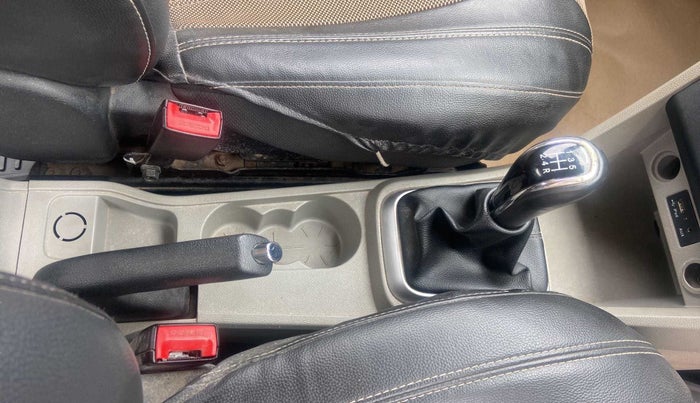 2016 Tata Tiago XZ PETROL, Petrol, Manual, 53,919 km, Pedals