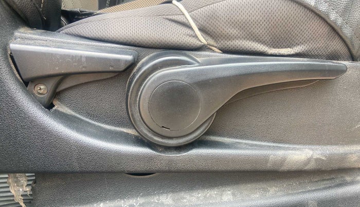 2016 Tata Tiago XZ PETROL, Petrol, Manual, 53,919 km, Driver Side Adjustment Panel