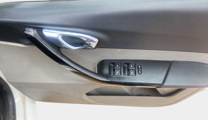 2016 Tata Tiago XZ PETROL, Petrol, Manual, 53,919 km, Driver Side Door Panels Control