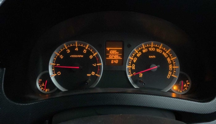 2015 Maruti Swift VXI, Petrol, Manual, 1,02,460 km, Odometer Image