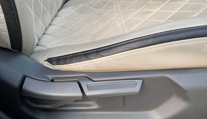 2019 Hyundai GRAND I10 NIOS SPORTZ AMT 1.2 KAPPA VTVT, Petrol, Automatic, 35,273 km, Driver Side Adjustment Panel