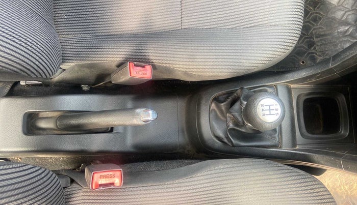 2014 Maruti Swift ZDI, Diesel, Manual, 21,668 km, Gear Lever