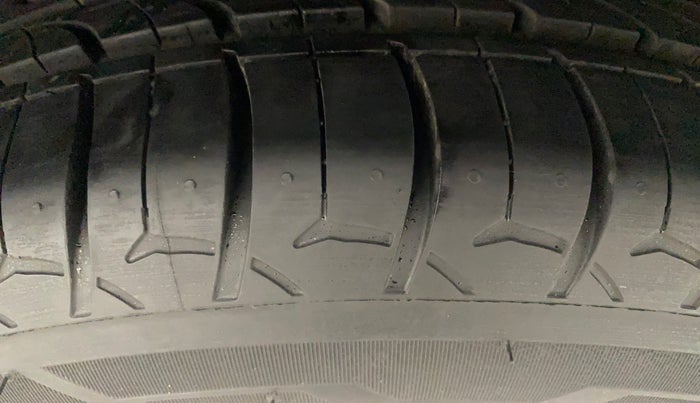 2016 Nissan Micra XV CVT, Petrol, Automatic, 30,916 km, Left Rear Tyre Tread