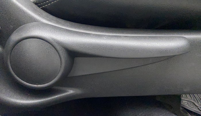 2016 Nissan Micra XV CVT, Petrol, Automatic, 30,916 km, Driver Side Adjustment Panel