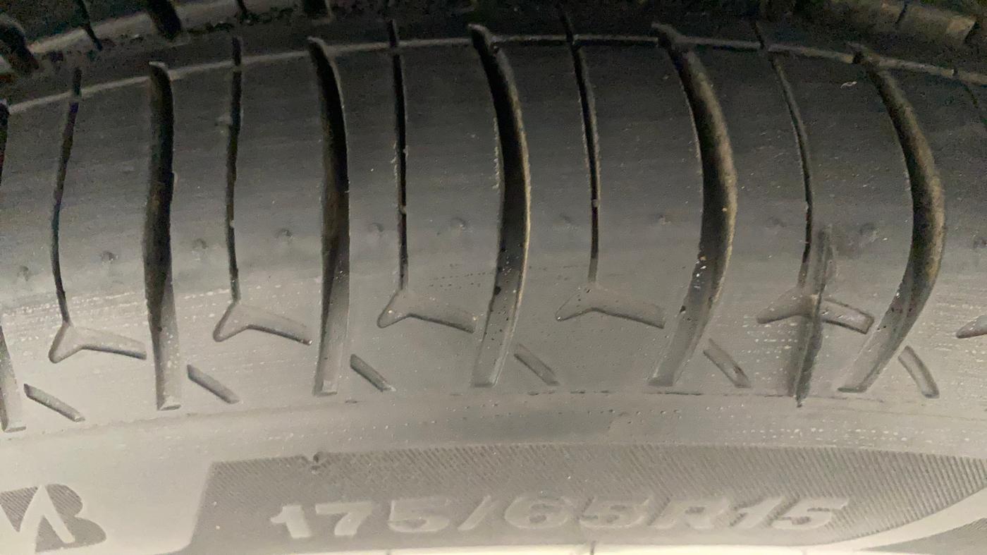 2016 Nissan Micra XV CVT, Petrol, Automatic, 30,916 km, Left Front Tyre Tread