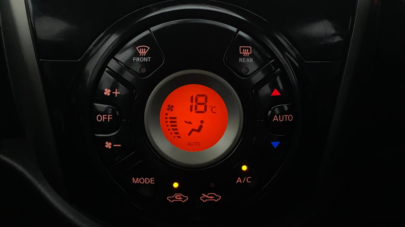 2016 Nissan Micra XV CVT, Petrol, Automatic, 30,916 km, Automatic Climate Control