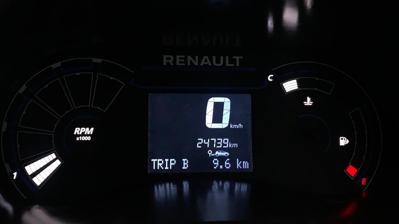 2022 Renault TRIBER RXZ, Petrol, Manual, 24,739 km, Odometer Image