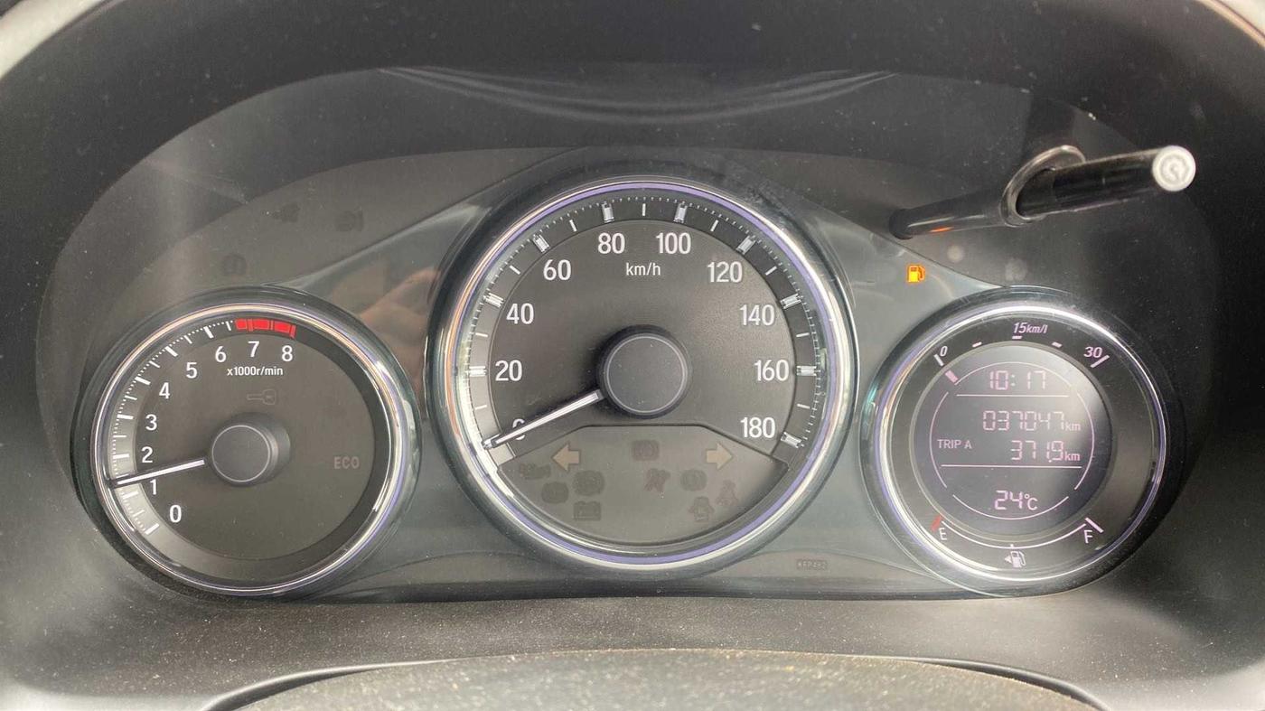 2018 Honda BR-V 1.5L I-VTEC V, Petrol, Manual, 37,010 km, Odometer Image
