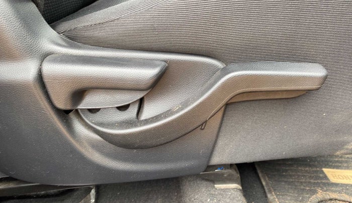 2018 Honda BR-V 1.5L I-VTEC V, Petrol, Manual, 37,010 km, Driver Side Adjustment Panel