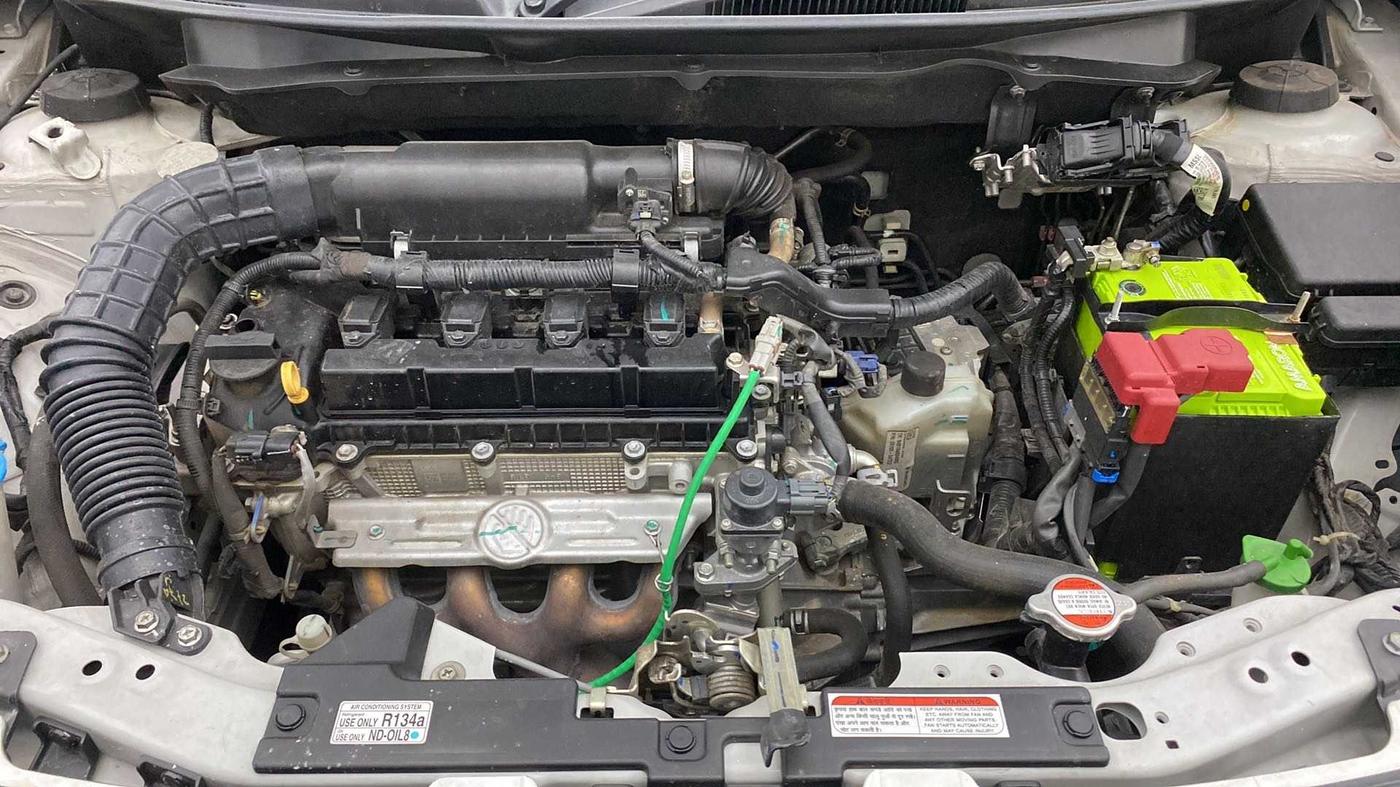 2021 Maruti Dzire VXI AMT, Petrol, Automatic, 50,409 km, Open Bonet