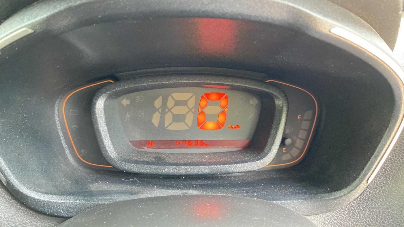 2017 Renault Kwid CLIMBER 1.0 AMT, Petrol, Automatic, 47,633 km, Odometer Image