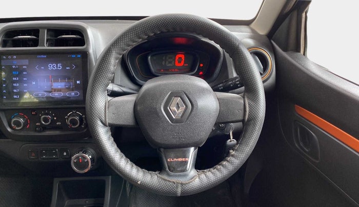 2017 Renault Kwid CLIMBER 1.0 AMT, Petrol, Automatic, 47,633 km, Steering Wheel Close Up