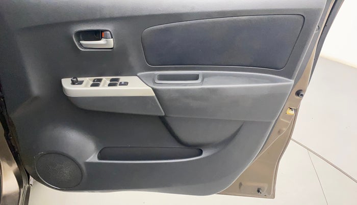 2012 Maruti Wagon R 1.0 VXI, Petrol, Manual, 95,377 km, Driver Side Door Panels Control