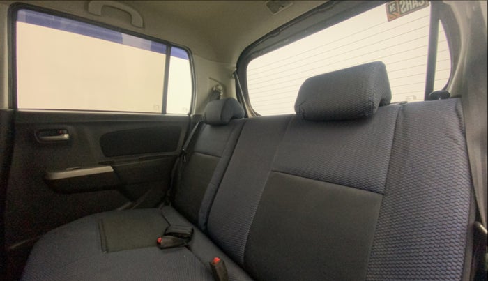 2012 Maruti Wagon R 1.0 VXI, Petrol, Manual, 95,377 km, Right Side Rear Door Cabin