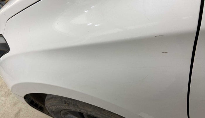 2019 Hyundai Elite i20 SPORTZ PLUS 1.2, Petrol, Manual, 60,403 km, Left fender - Lining loose