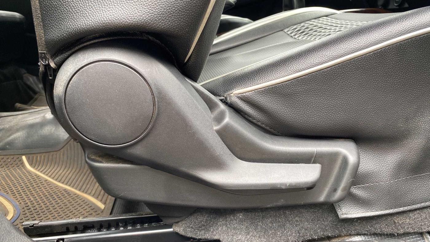 2022 Maruti Baleno DELTA PETROL 1.2, Petrol, Manual, 25,992 km, Driver Side Adjustment Panel