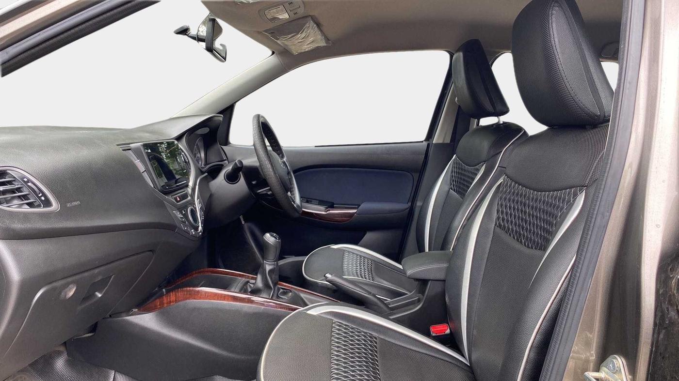 2022 Maruti Baleno DELTA PETROL 1.2, Petrol, Manual, 25,992 km, Right Side Front Door Cabin