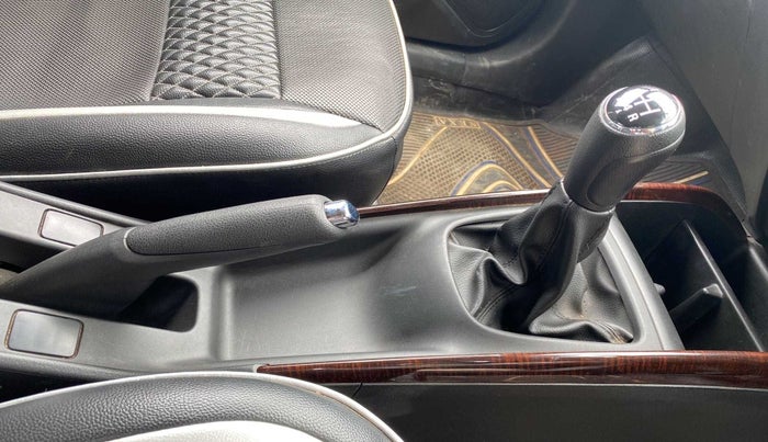 2022 Maruti Baleno DELTA PETROL 1.2, Petrol, Manual, 25,992 km, Gear Lever