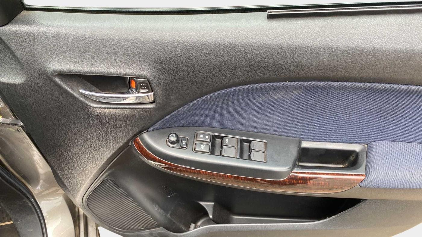 2022 Maruti Baleno DELTA PETROL 1.2, Petrol, Manual, 25,992 km, Driver Side Door Panels Control