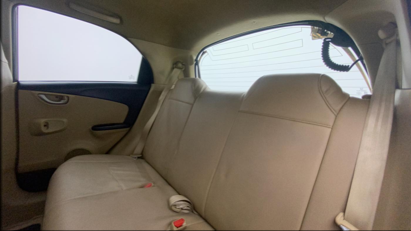 2014 Honda Brio VX MT, Petrol, Manual, 54,431 km, Right Side Rear Door Cabin