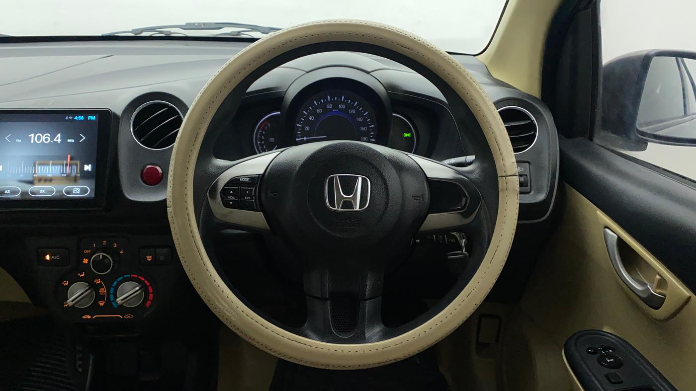 2014 Honda Brio VX MT, Petrol, Manual, 54,431 km, Steering Wheel Close Up