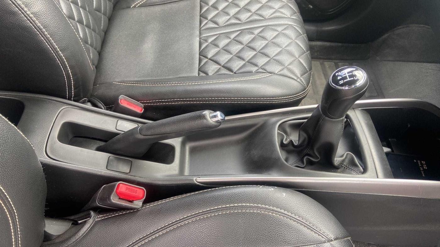 2021 Maruti Baleno DELTA PETROL 1.2, Petrol, Manual, 36,358 km, Gear Lever