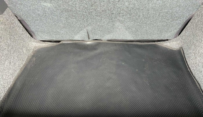 2022 Volkswagen Polo COMFORTLINE 1.0L TSI, Petrol, Manual, 14,526 km, Boot Inside