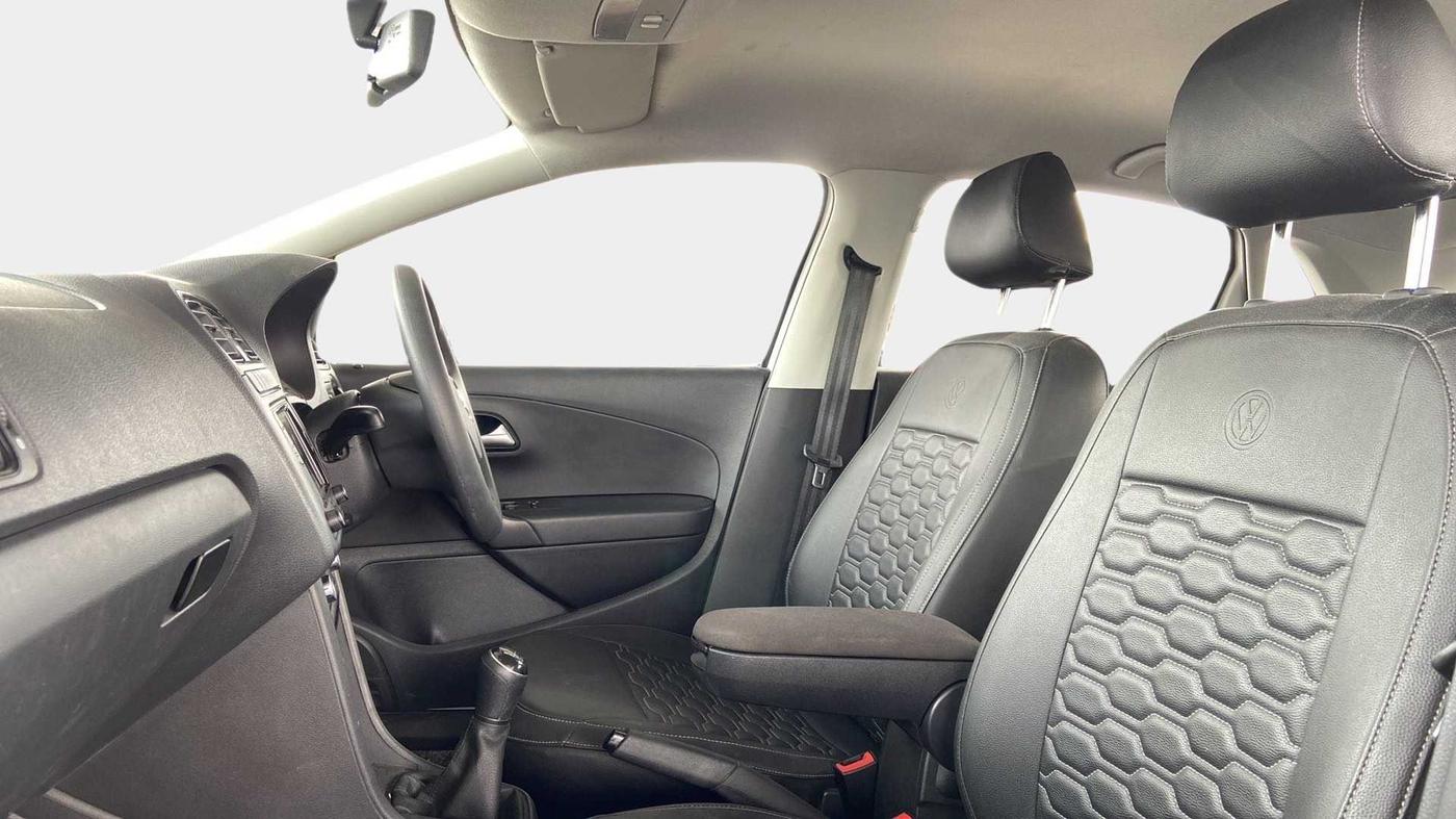 2022 Volkswagen Polo COMFORTLINE 1.0L TSI, Petrol, Manual, 14,526 km, Right Side Front Door Cabin