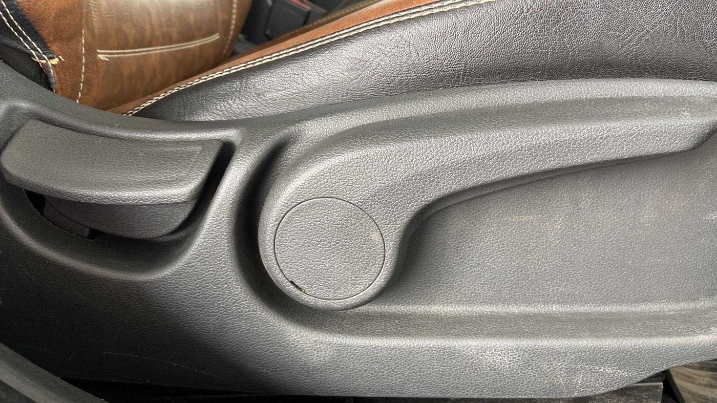 2018 Hyundai Verna 1.6 VTVT SX, Petrol, Manual, 85,607 km, Driver Side Adjustment Panel