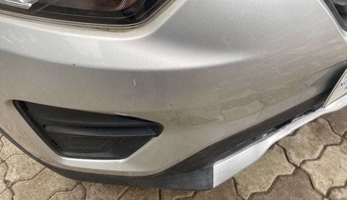 2019 Renault TRIBER RXT, Petrol, Manual, 17,602 km, Front bumper - Minor scratches