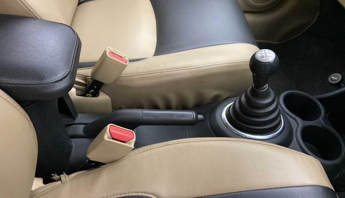 2015 Honda Brio S MT, Petrol, Manual, 85,545 km, Gear Lever