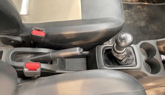 2022 Maruti Alto K10 LXI, Petrol, Manual, 10,776 km, Gear Lever