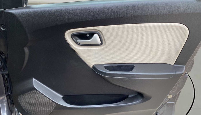 2019 Maruti Alto LXI, Petrol, Manual, 57,766 km, Driver Side Door Panels Control