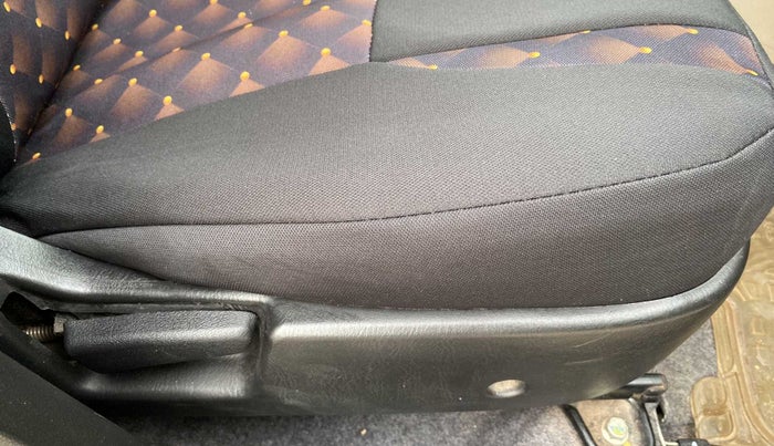 2019 Maruti Alto LXI, Petrol, Manual, 57,766 km, Driver Side Adjustment Panel