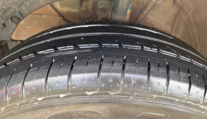 2022 Maruti Dzire ZXI Plus, Petrol, Manual, 81,428 km, Left Front Tyre Tread