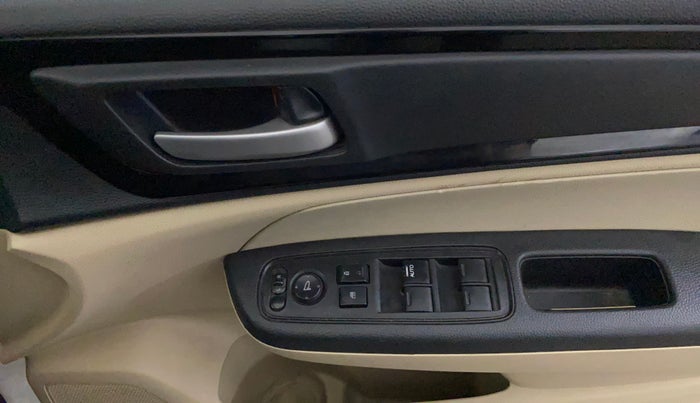 2019 Honda Amaze 1.2L I-VTEC VX, CNG, Manual, 74,742 km, Driver Side Door Panels Control