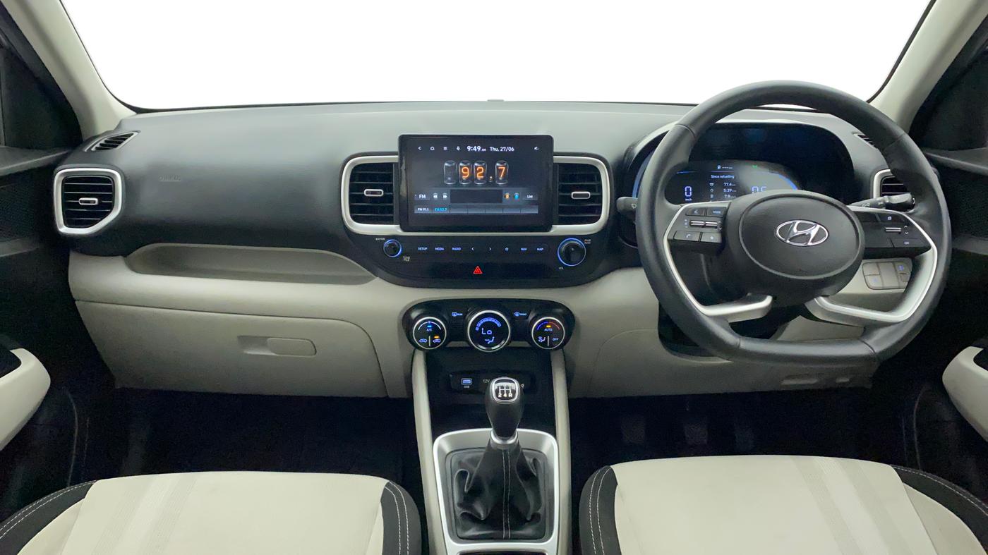 2022 Hyundai VENUE SX 1.2 PETROL, Petrol, Manual, 10,642 km, Dashboard
