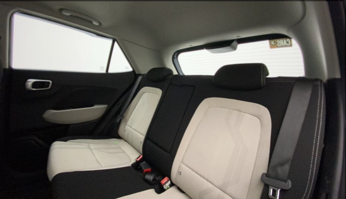 2022 Hyundai VENUE SX 1.2 PETROL, Petrol, Manual, 10,642 km, Right Side Rear Door Cabin