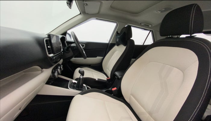 2022 Hyundai VENUE SX 1.2 PETROL, Petrol, Manual, 10,642 km, Right Side Front Door Cabin